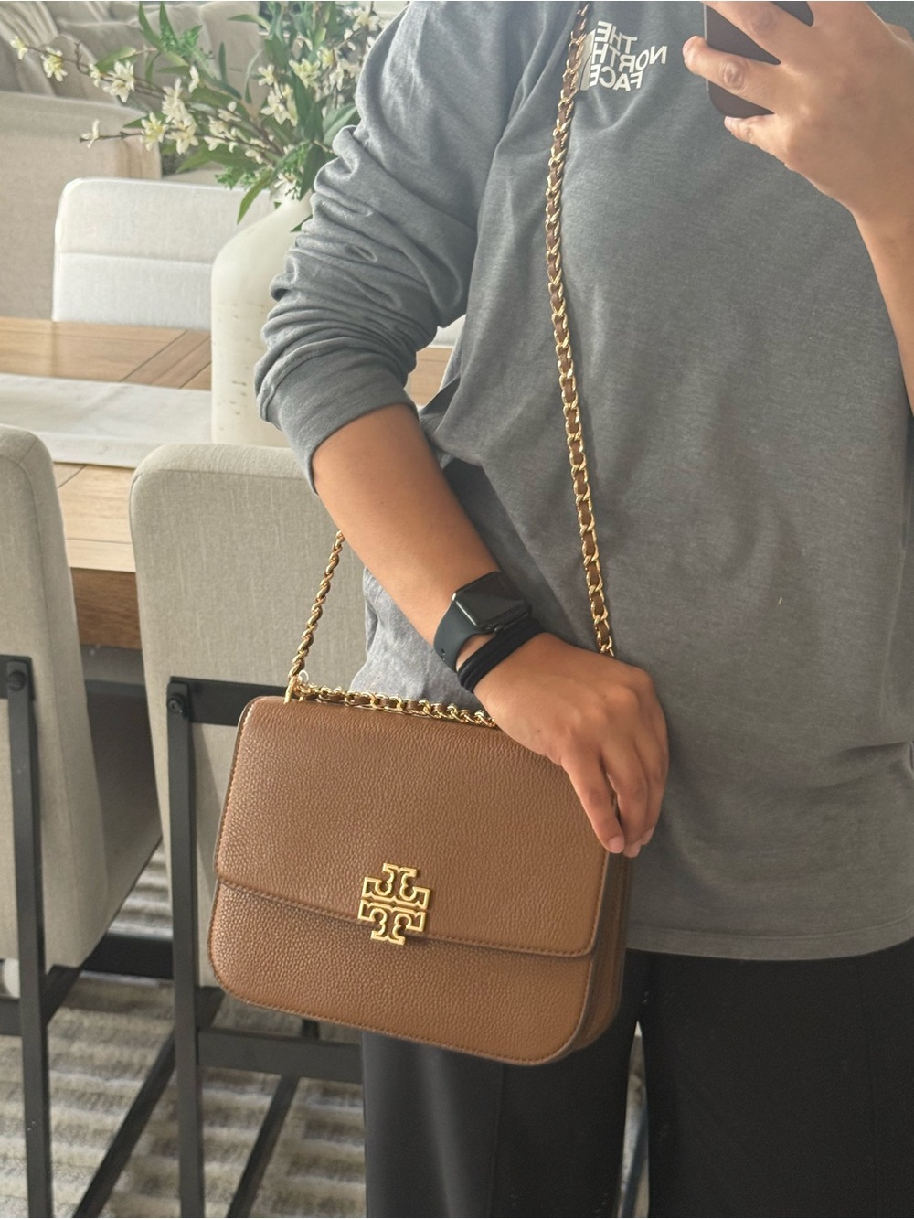 New Tory Burch Britten Small Shoulder Bag & matching walletIn Moose - Picture 4 of 13